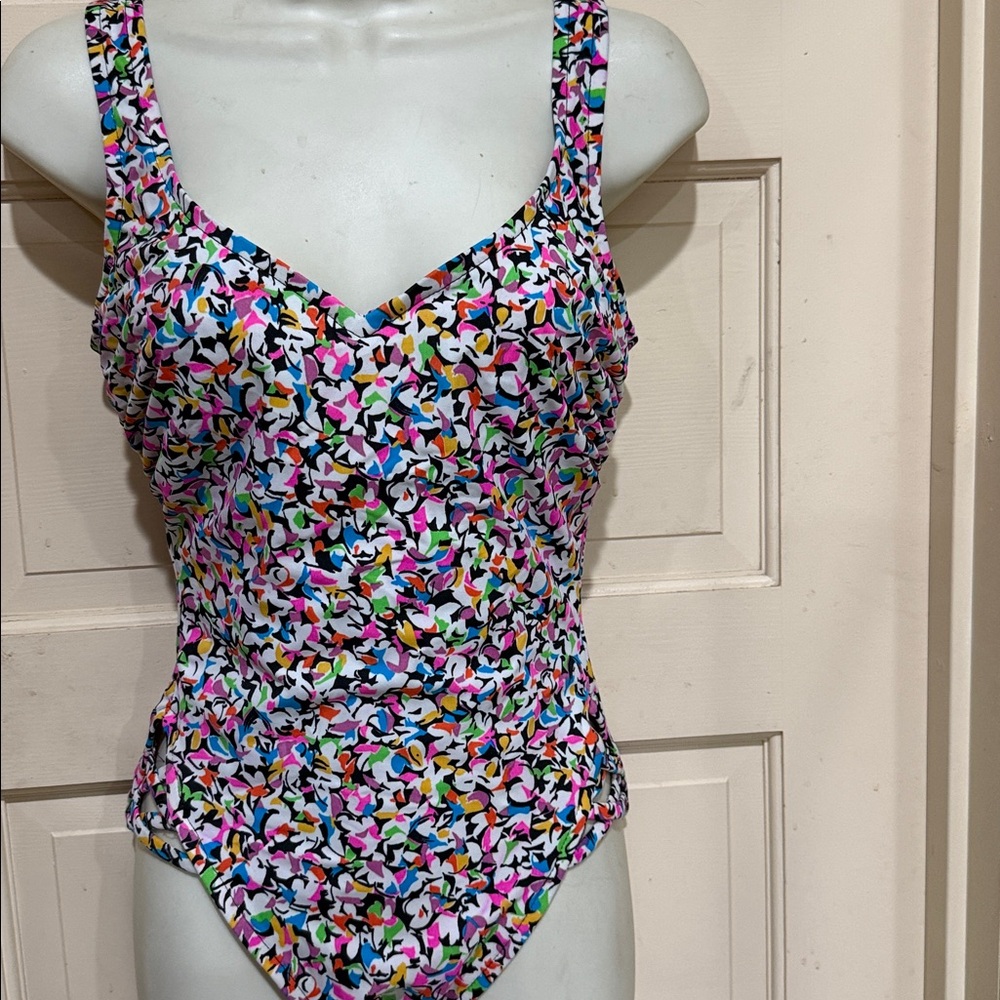 SLIMSUIT Multicolor Printed One-Piece Swimsuit 🩱 size 12 from the 80’s vintage